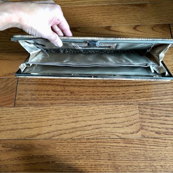 Hobo International Pink Neutral Clutch removable strap Crossbody Handbag - Picture 9 of 12